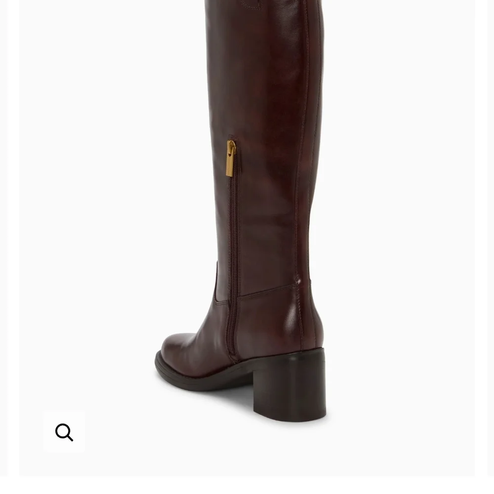 Vince Camuto reposhing this